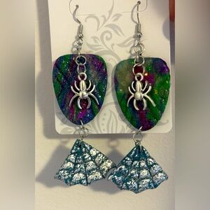 Bellway Beauty’s Spooky Halloween Dangle earrings